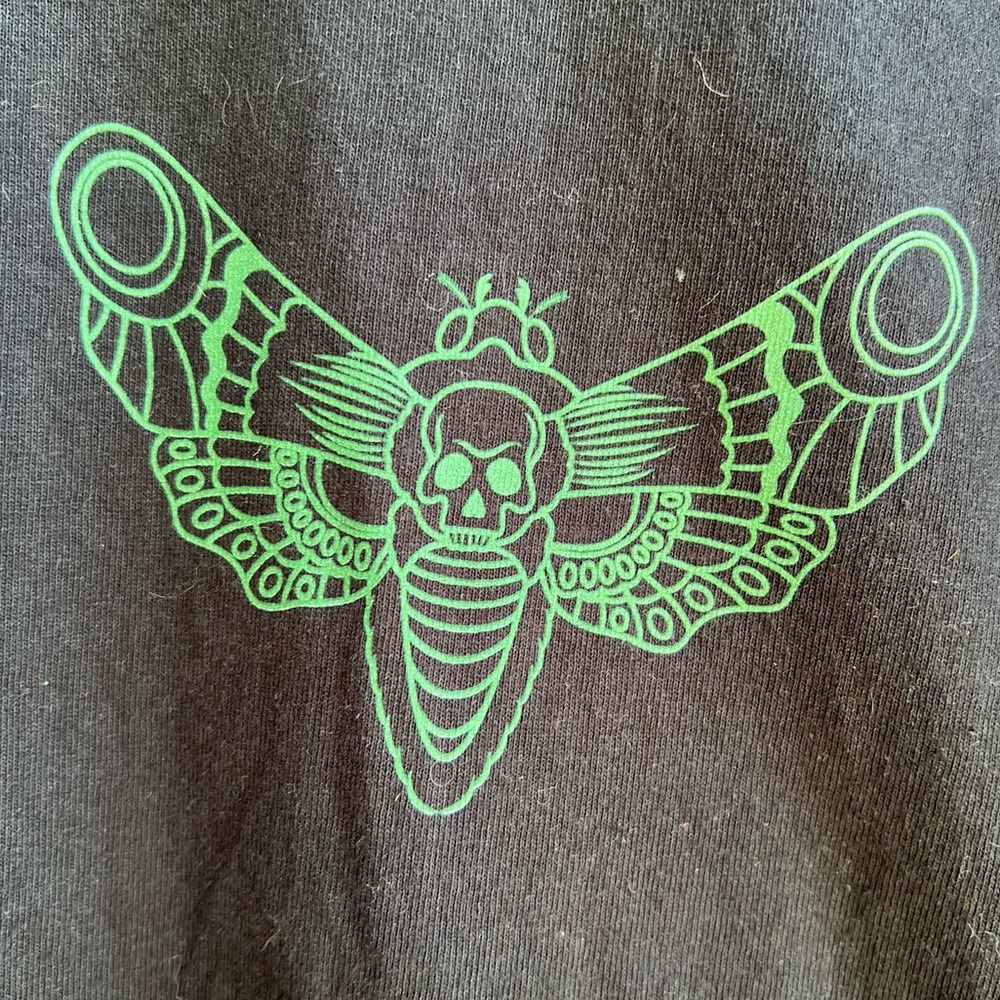 🍒💣 Empyre Death Moth t-shirt